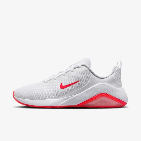 Nike Bella 7