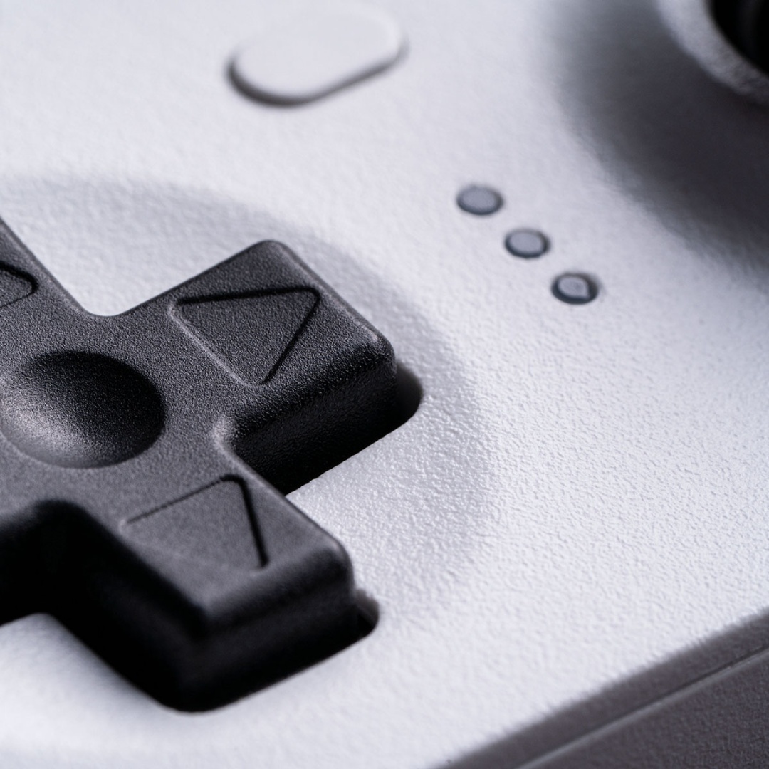 Игровой контроллер 8BitDo Ultimate 2.4G белый