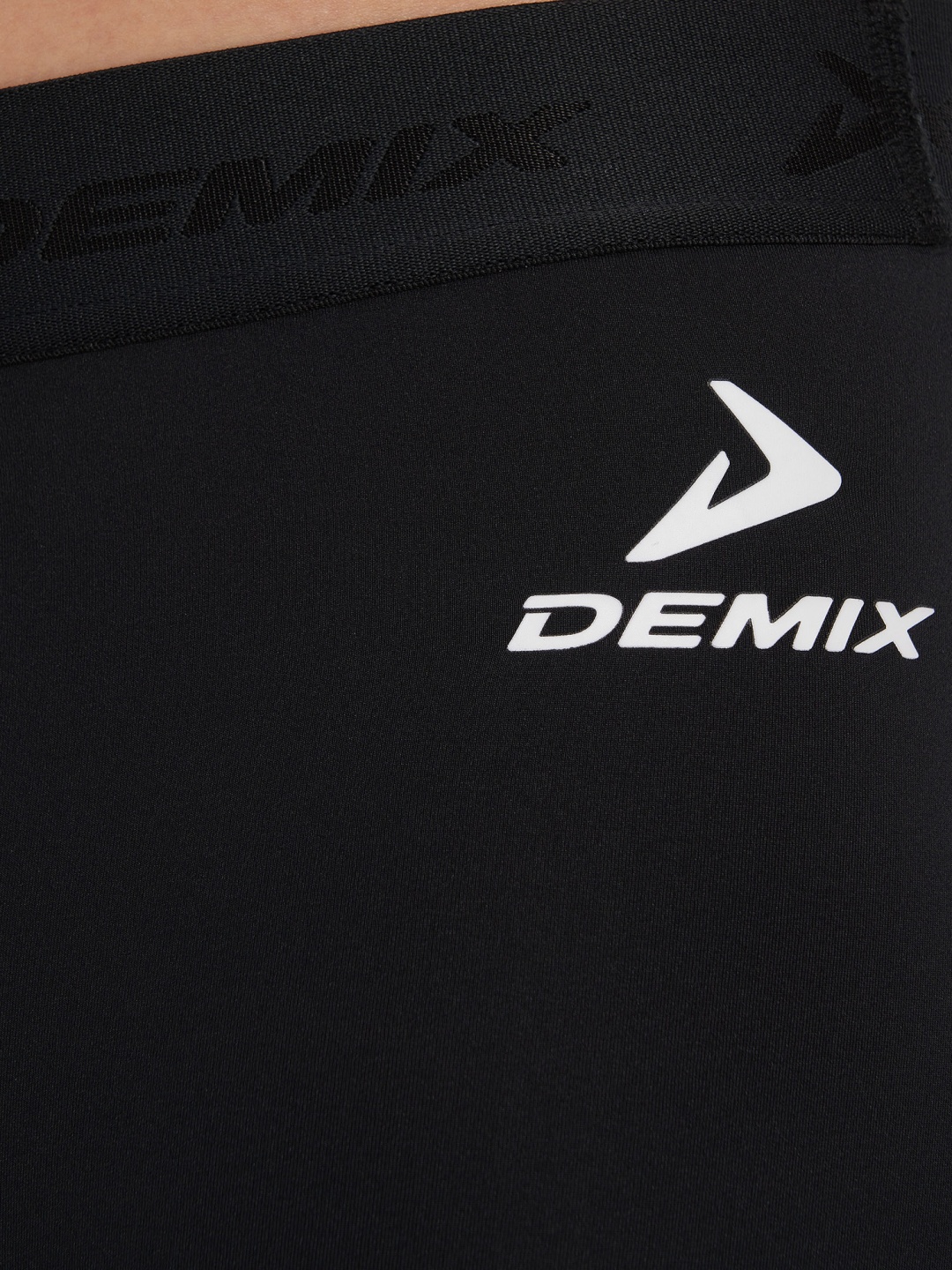 Тайтсы Demix черный
