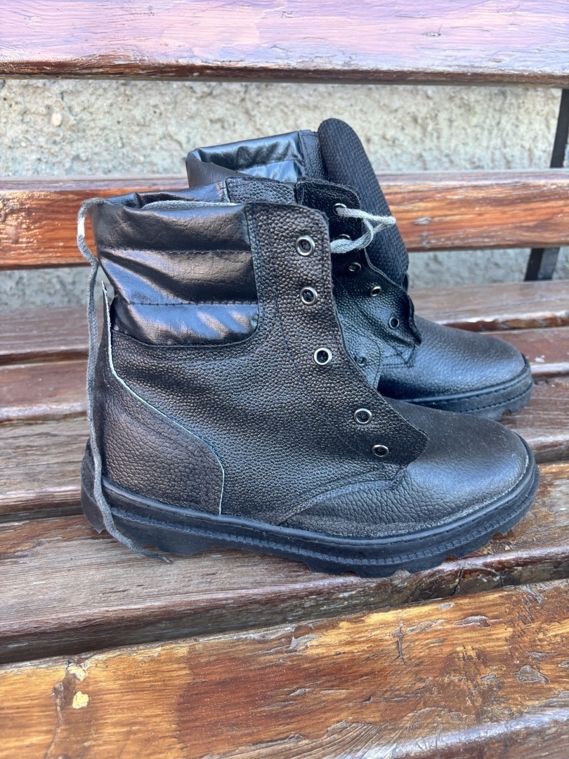 Ботинки черный