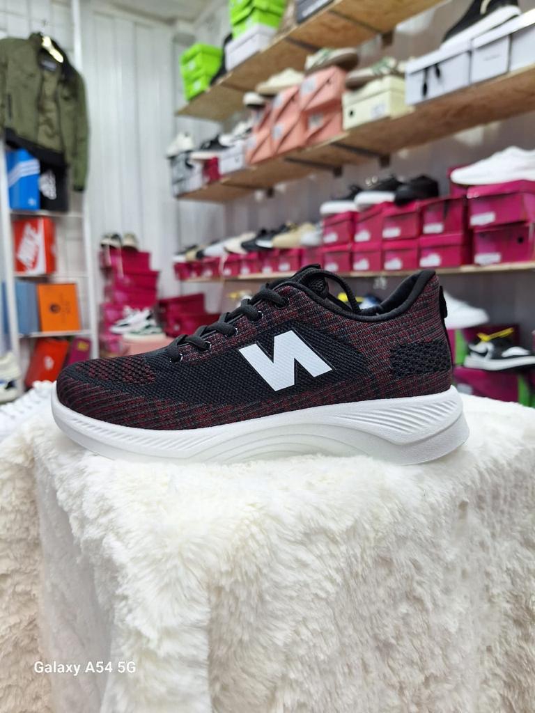 Кроссовки New balance
