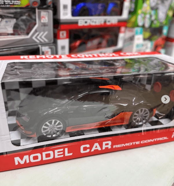 Автомобиль Bugatti 16.4 - Super Sport, 1:16