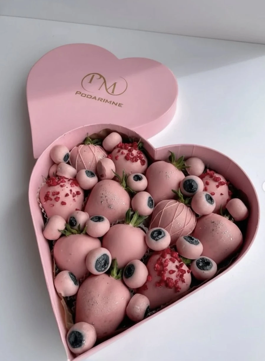 Клубника в шоколаде 🍓🍫