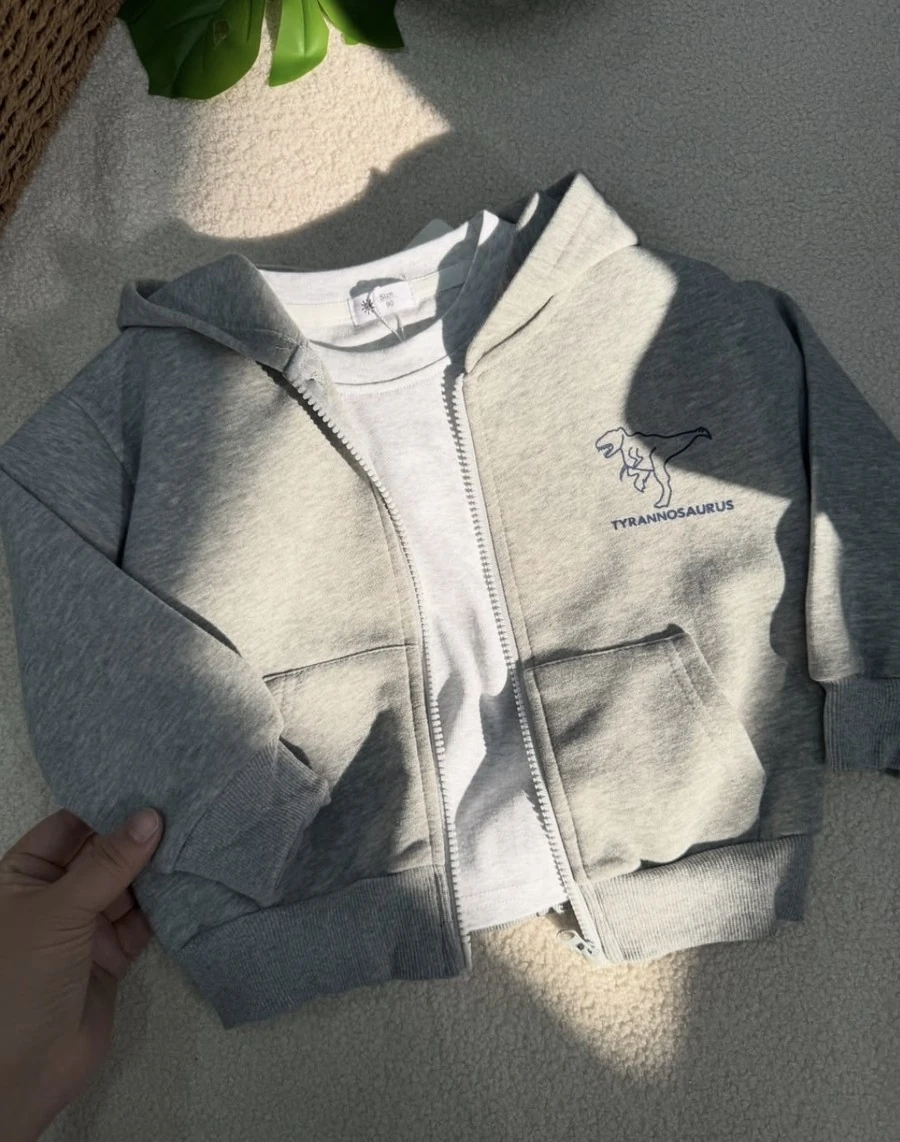Серая кофта на молнии с капюшоном 😍