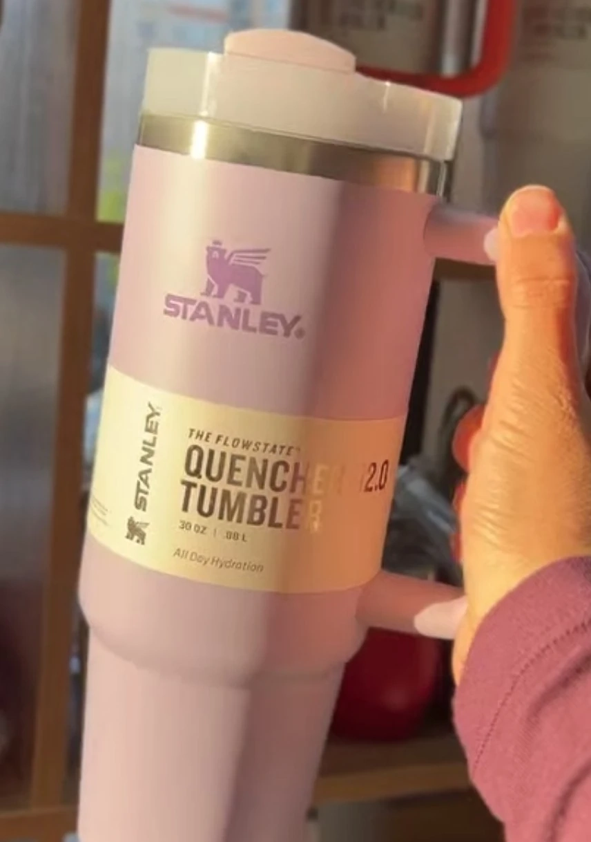 Термокружка Stanley The Quencher H2.0 FlowState Tumbler