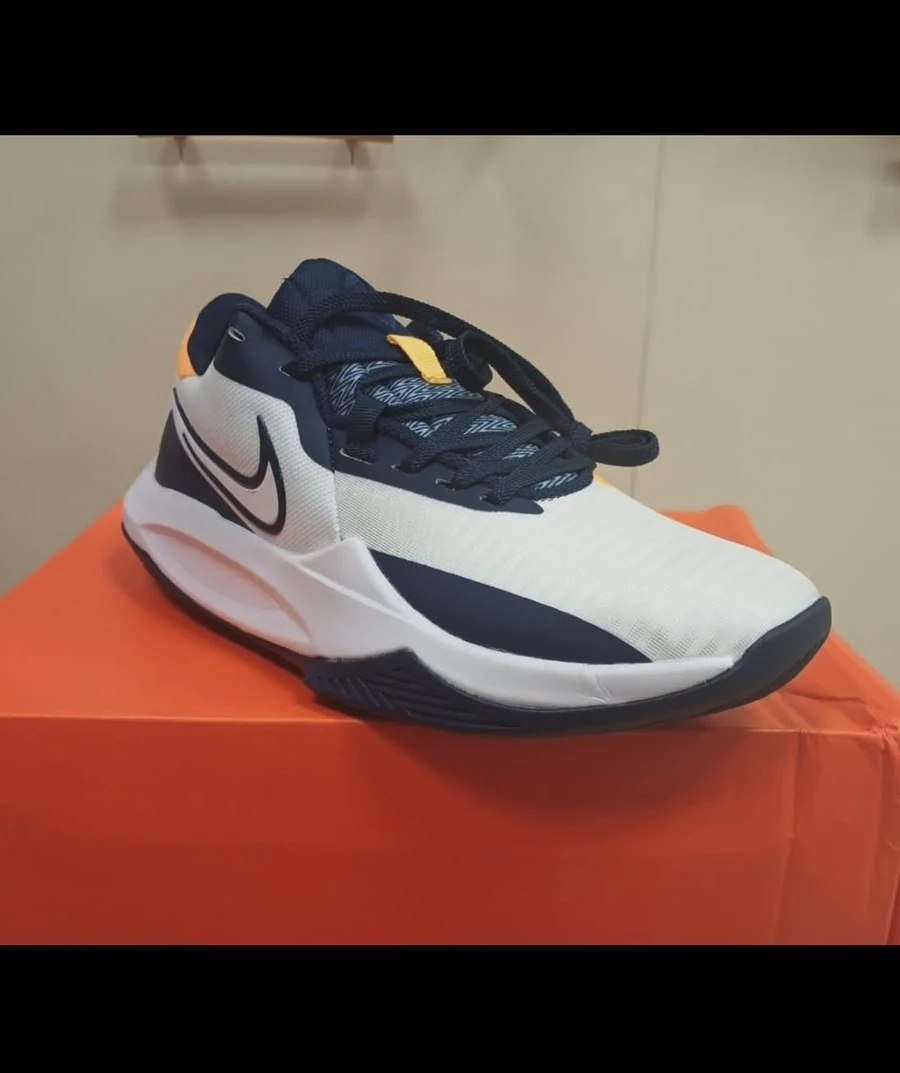 Nike Precision 6 — волейбольные кроссовки