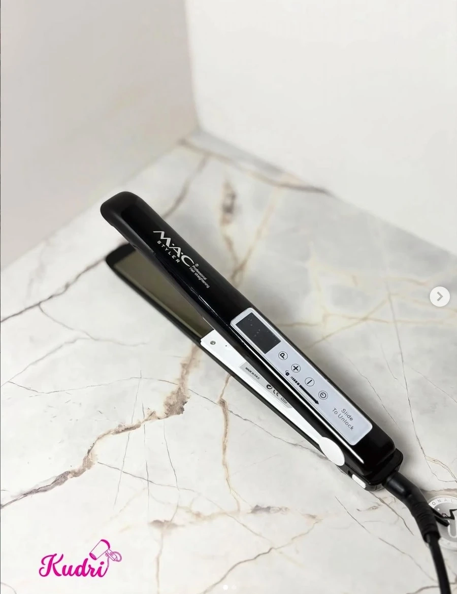 MAC Styler — чёрный титановый утюжок с сенсорным управлением и LED-экраном