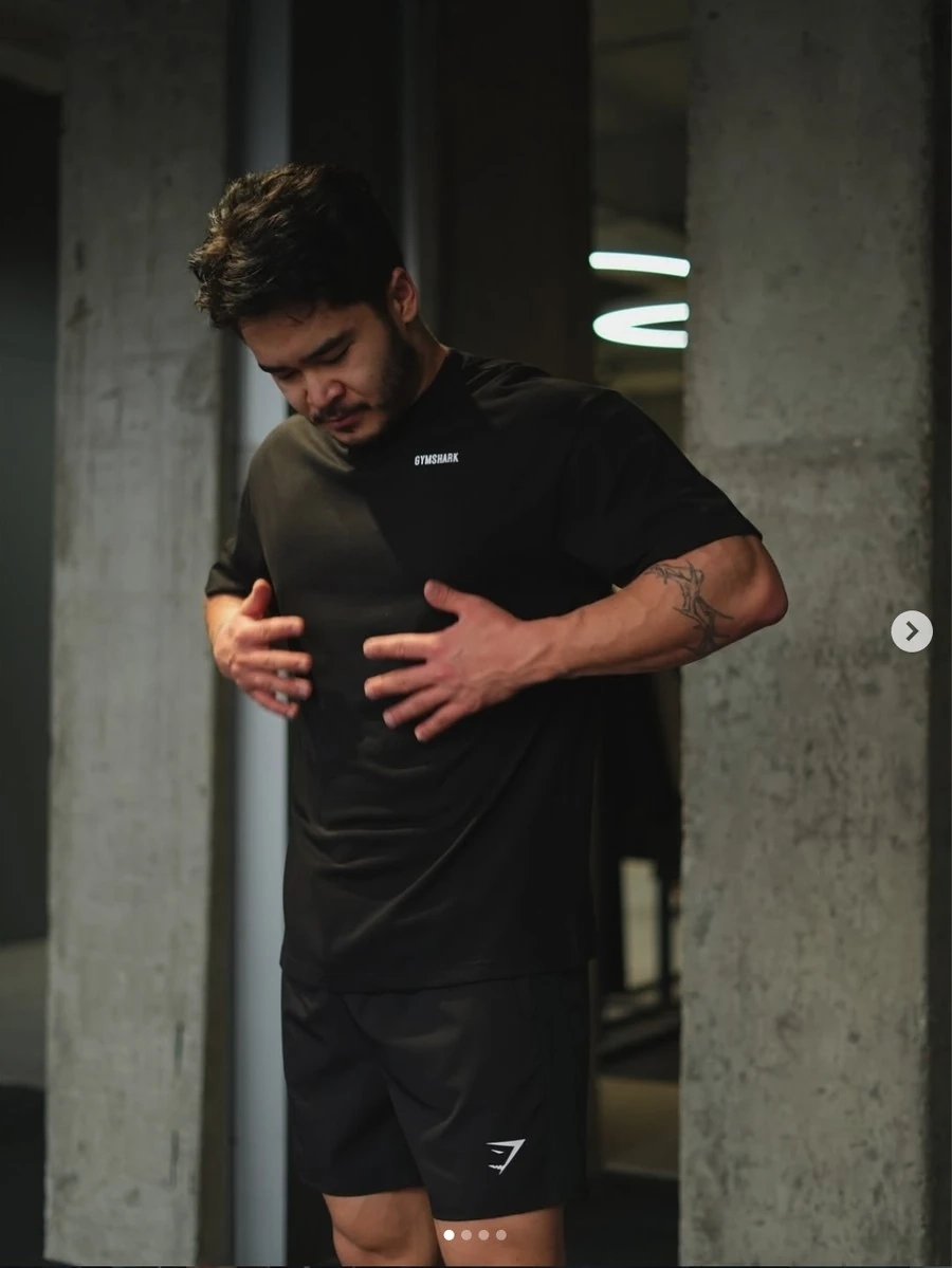 Черная оверсайз футболка Gymshark
