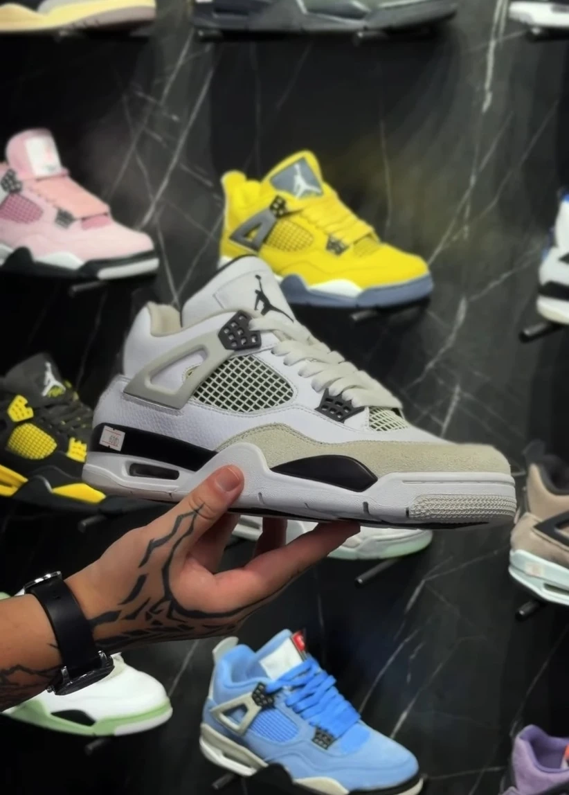 Кроссовки Air Jordan 4 Retro