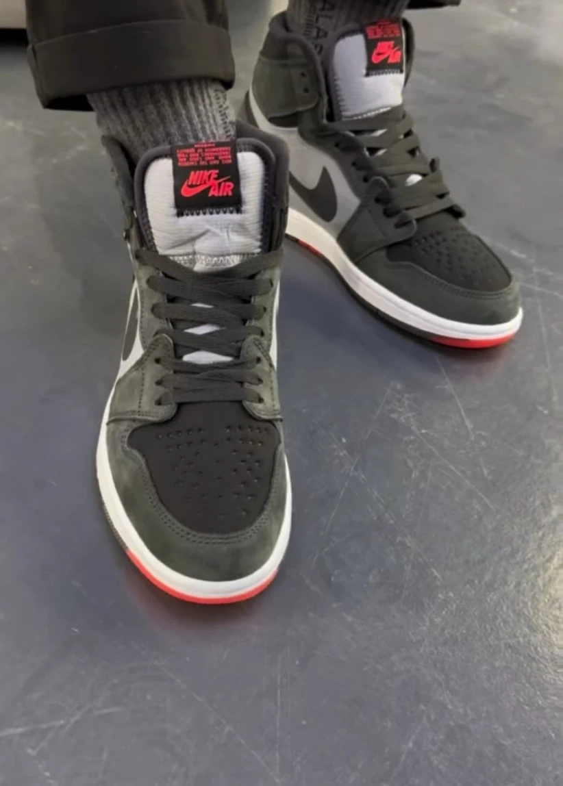 Мужские кроссовки GORE-TEX & AIR JORDAN 1 RETRO HIGH ‘ Black Infrared ‘