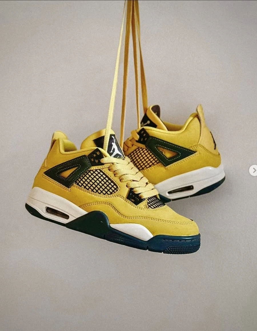 Кроссовки AIR JORDAN 4 RETRO