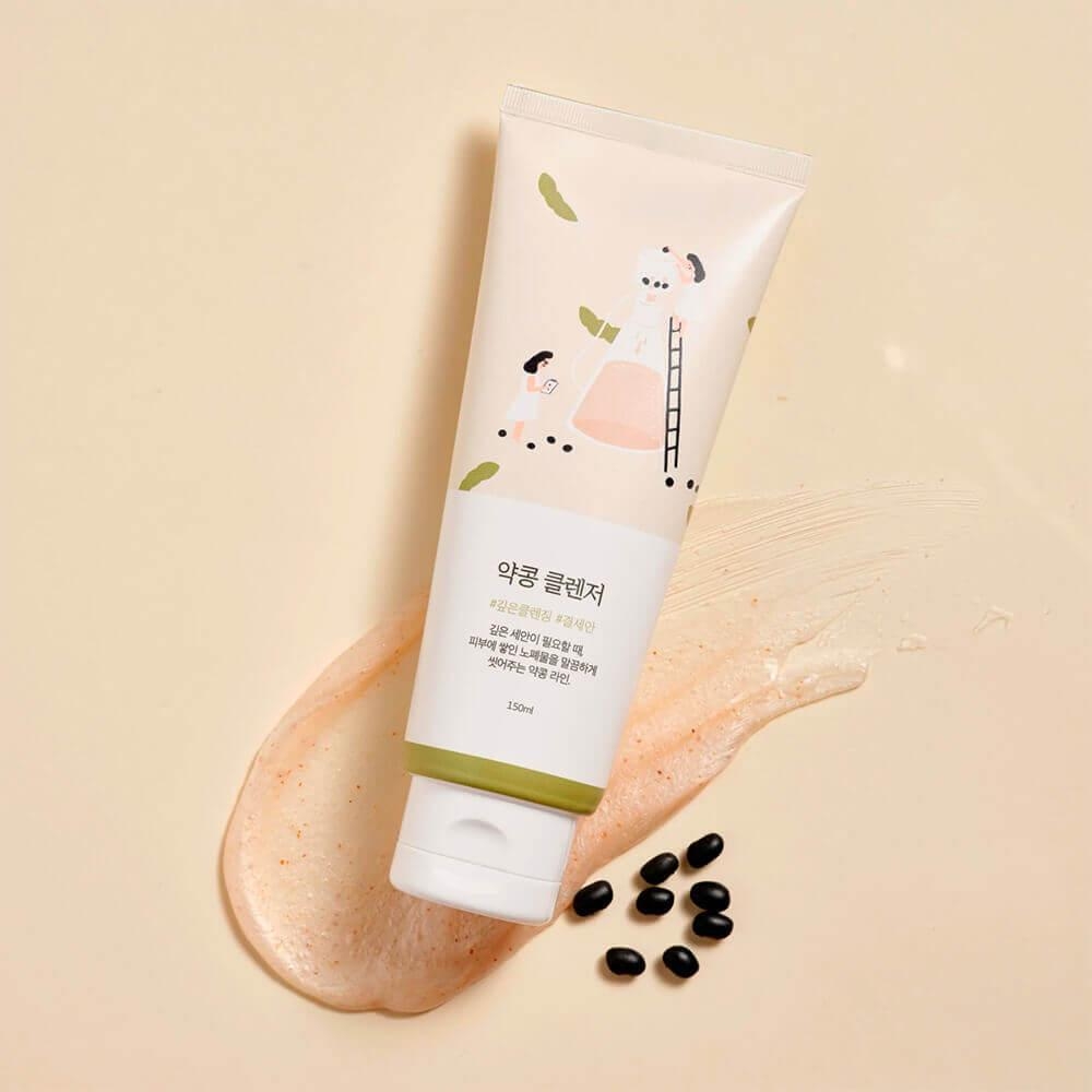 Питательная пенка-скраб для умывания с соей Round Lab Soybean Cleanser 150 мл