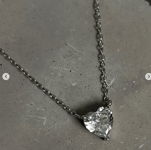 Серебряное колье с прозрачным кулоном «сердце» / Серебро 925 пробы / Длина:40+5см