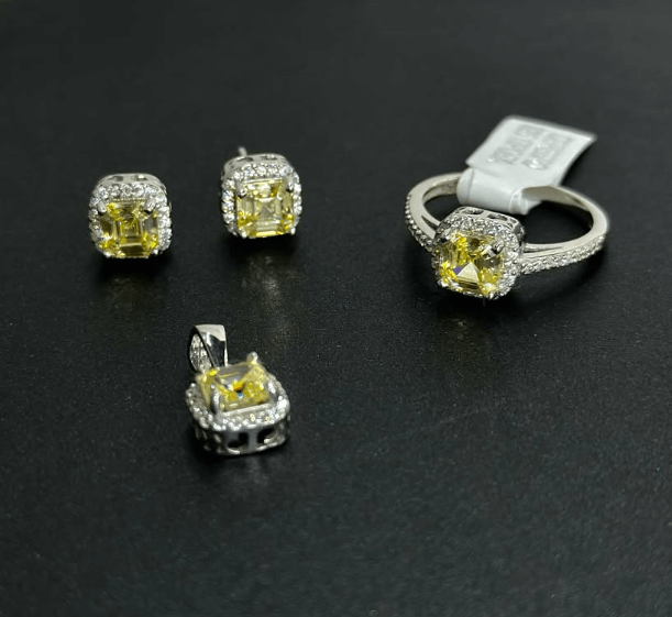 Серьги-гвоздики из стерлингового Серебро 925,цирконы с огранкой