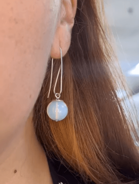 Серебряные серьги с натуральным лунным камнем