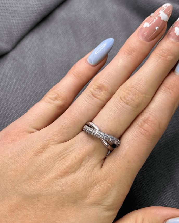 Серебряное кольцо с фианитами