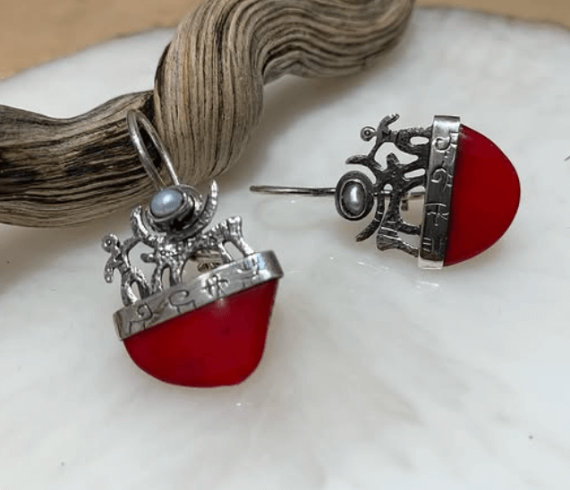 Серьги  с натуральным кораллом ЮвелирныеИзделия