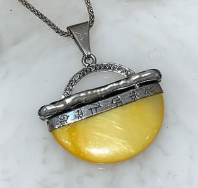 Кулон с настоящим камнем из серебра