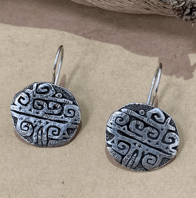 Серьги из сербра Лаконичная форма и утончённый дизайн