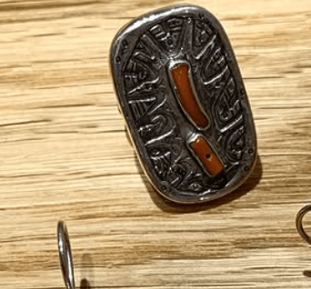 Кольцо с натуральным кораллом из серебра