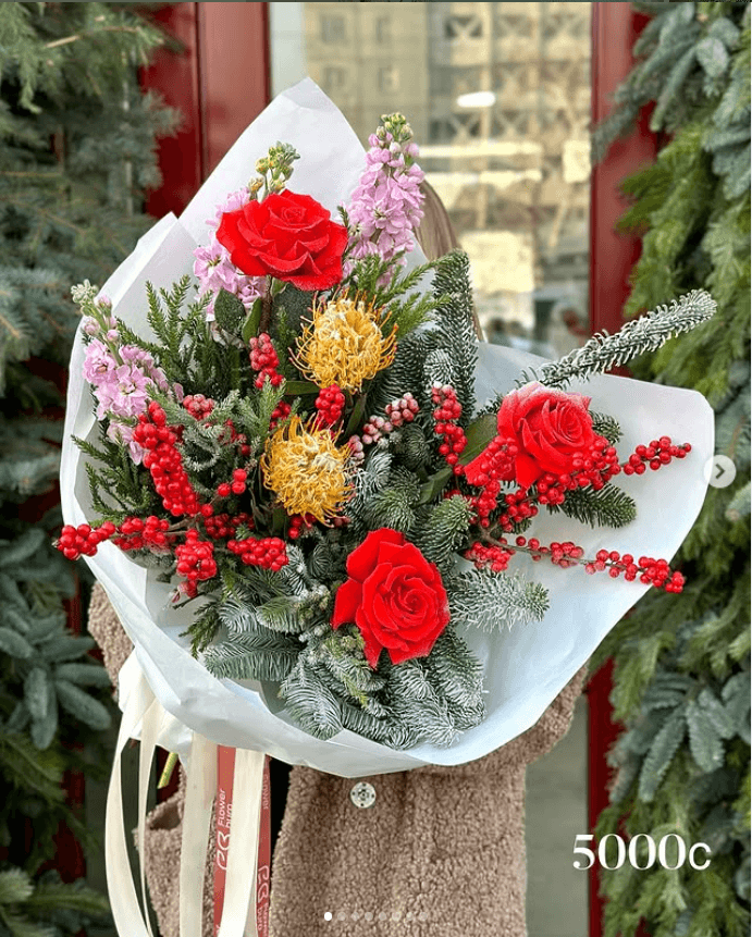 Зимний букет микс с хвоей