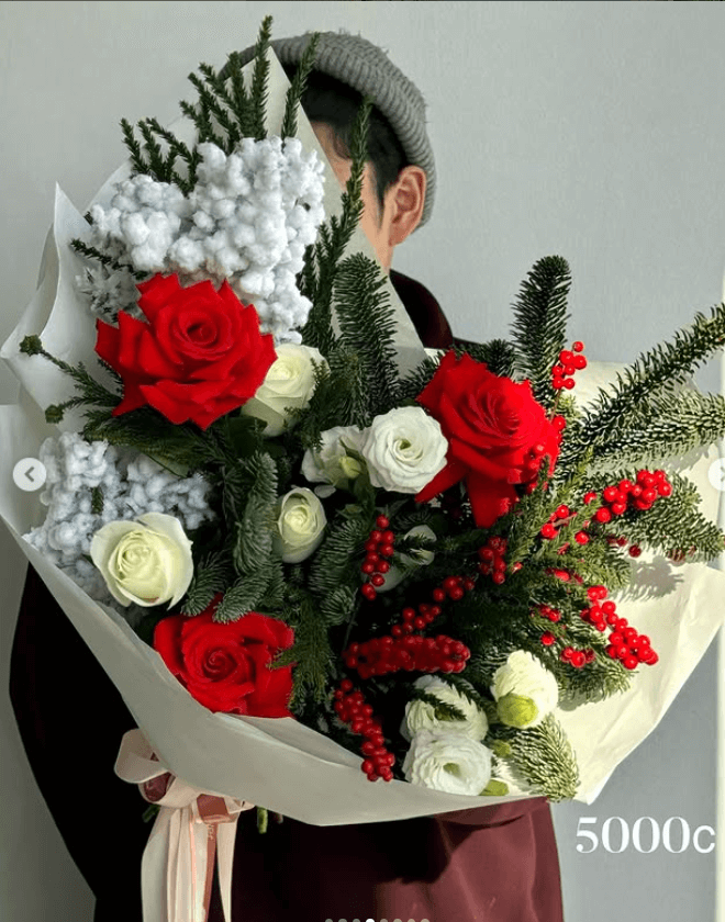 Зимний букет микс с хвоей
