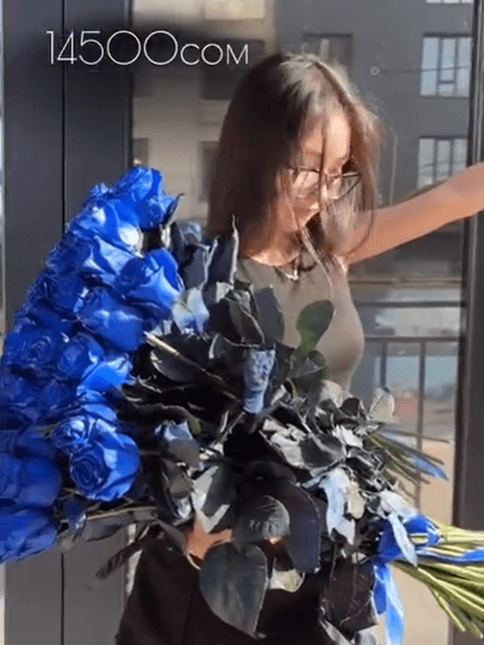 Букет из 51 синей розы