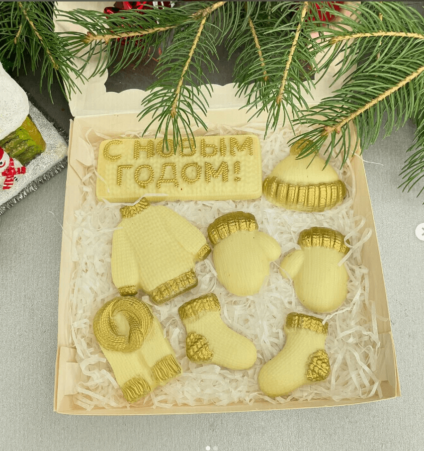 Шоколадные наборы на Новый год белый шоколад